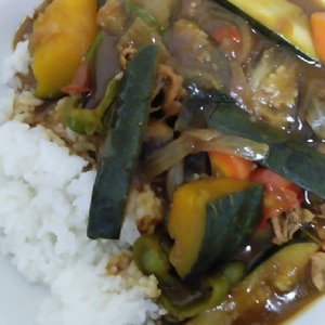 夏野菜がごろごろ♪食欲増進！夏カレー★